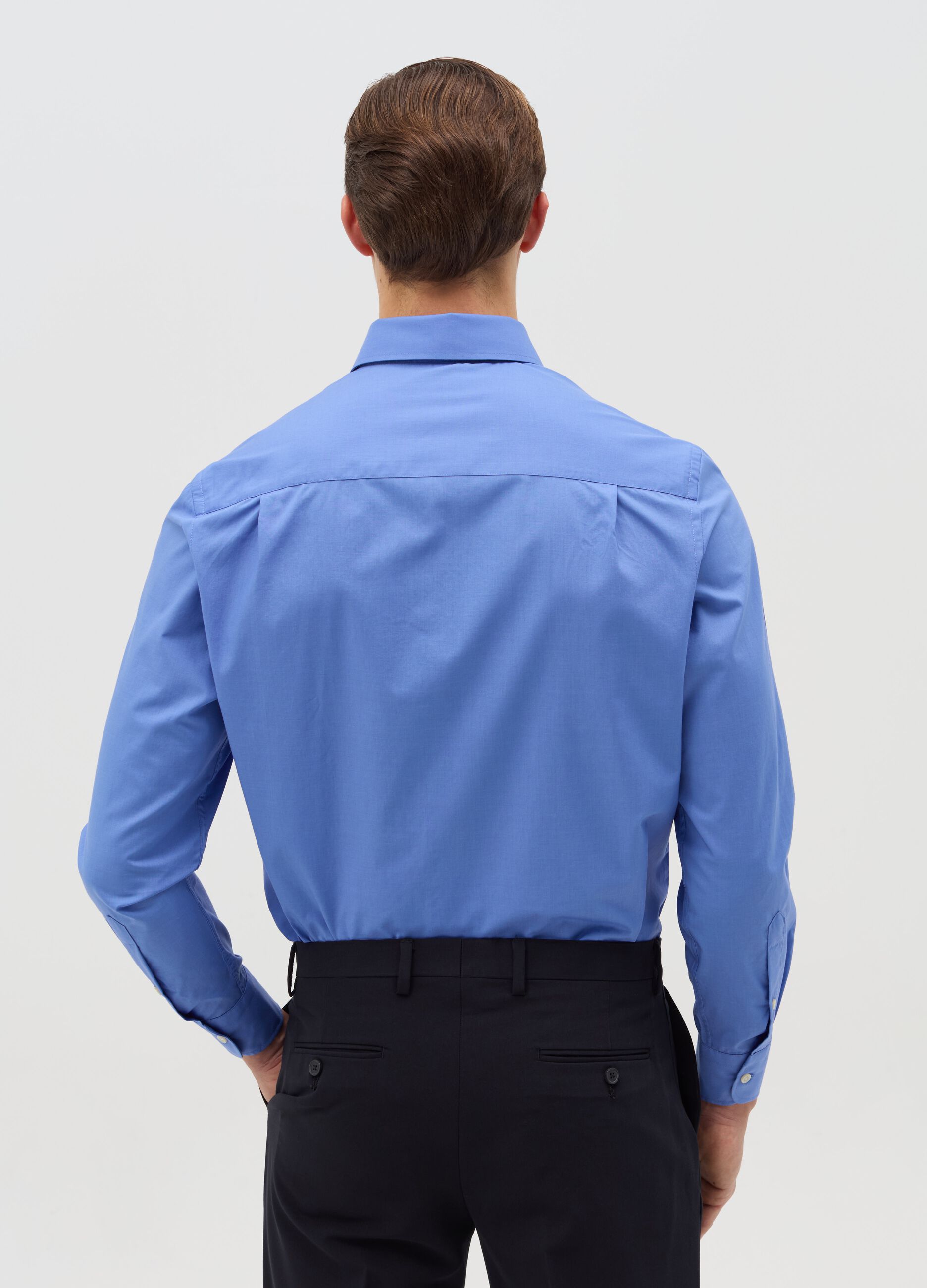 Regular-fit easy-iron shirt with button-down collar