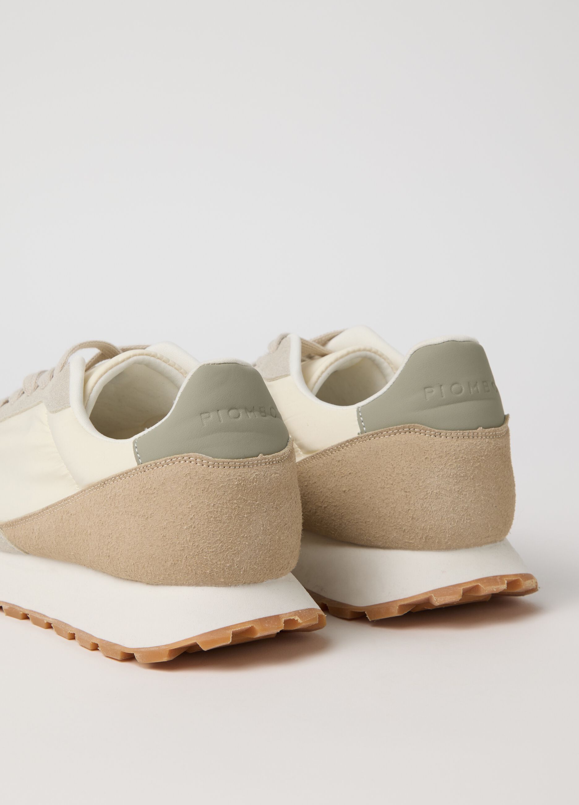 Combination sneakers with laces
