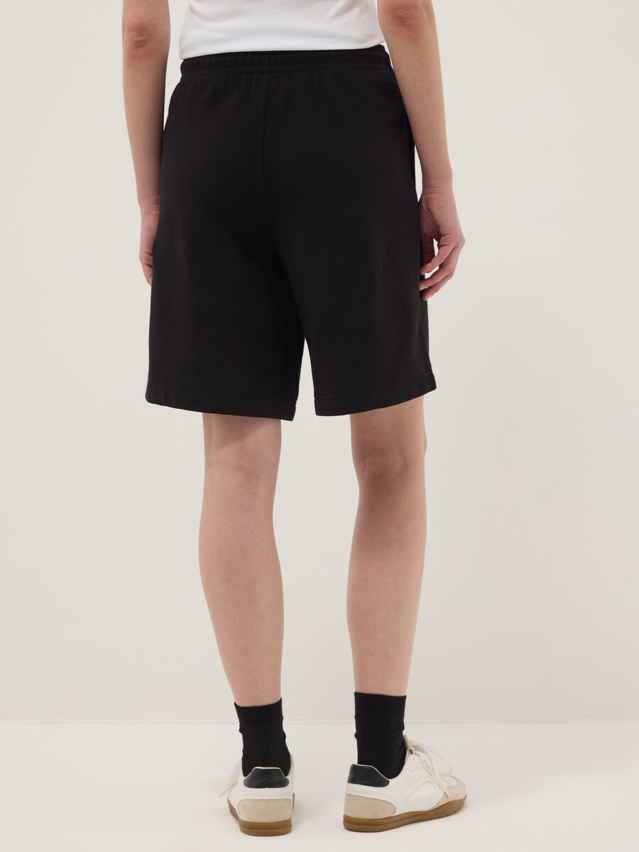 Short in misto cotone nero regular fit con vita elasticizzata_2