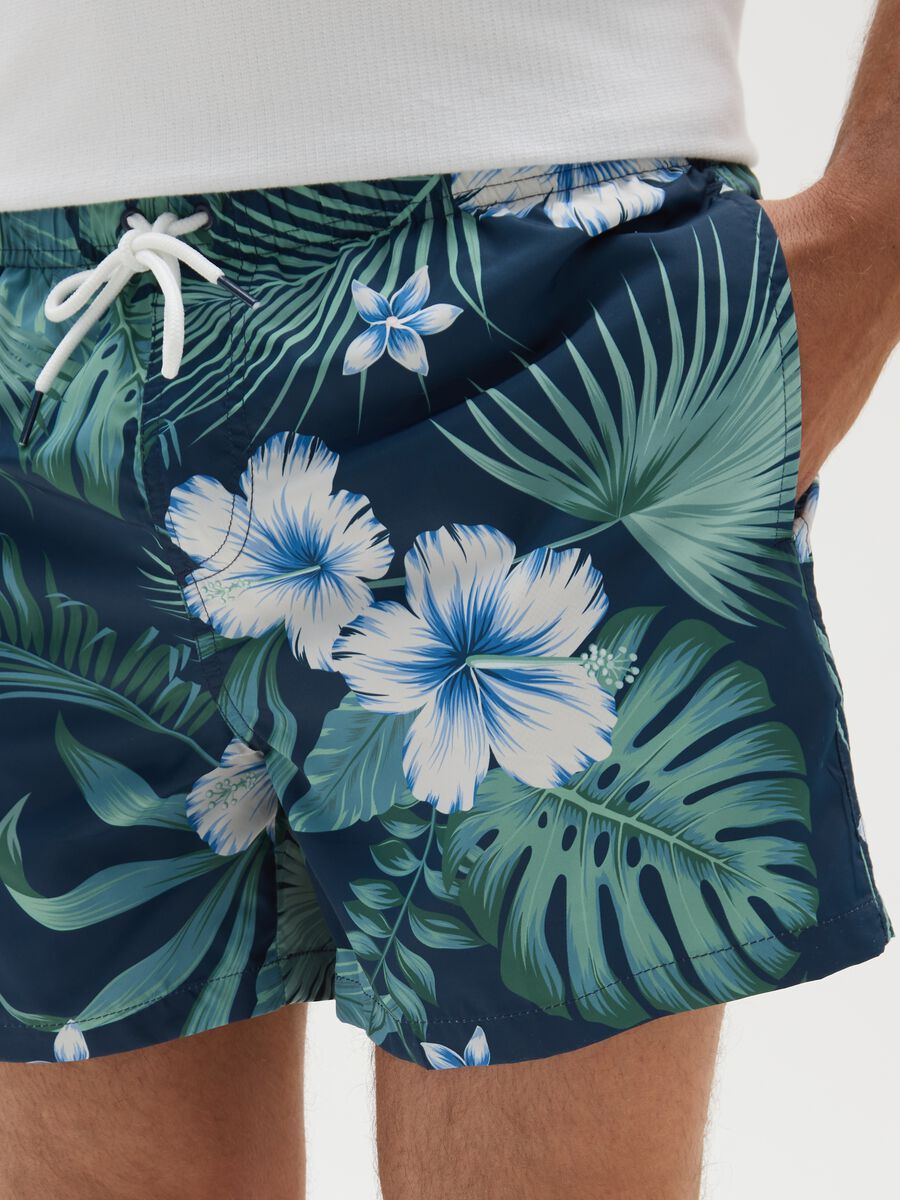 Men's multi-colour regular fit swimwear_2