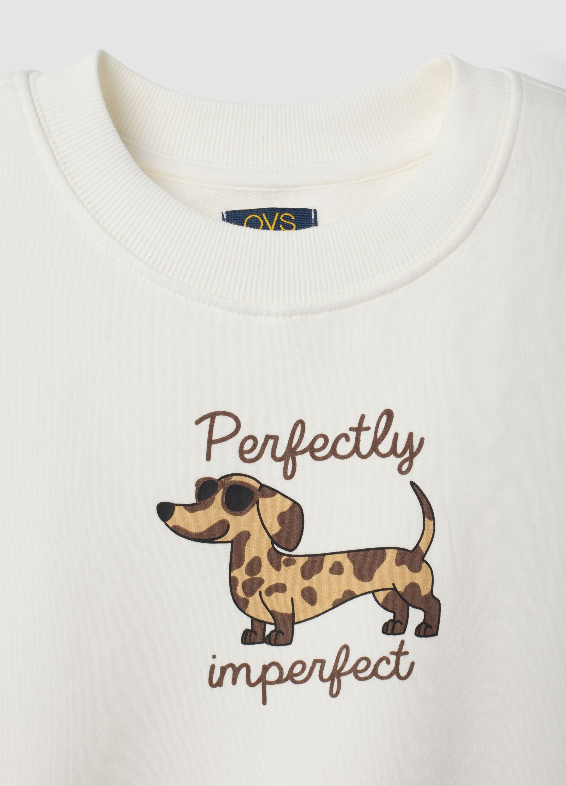 White sweatshirt with ribbed collar in pure organic cotton