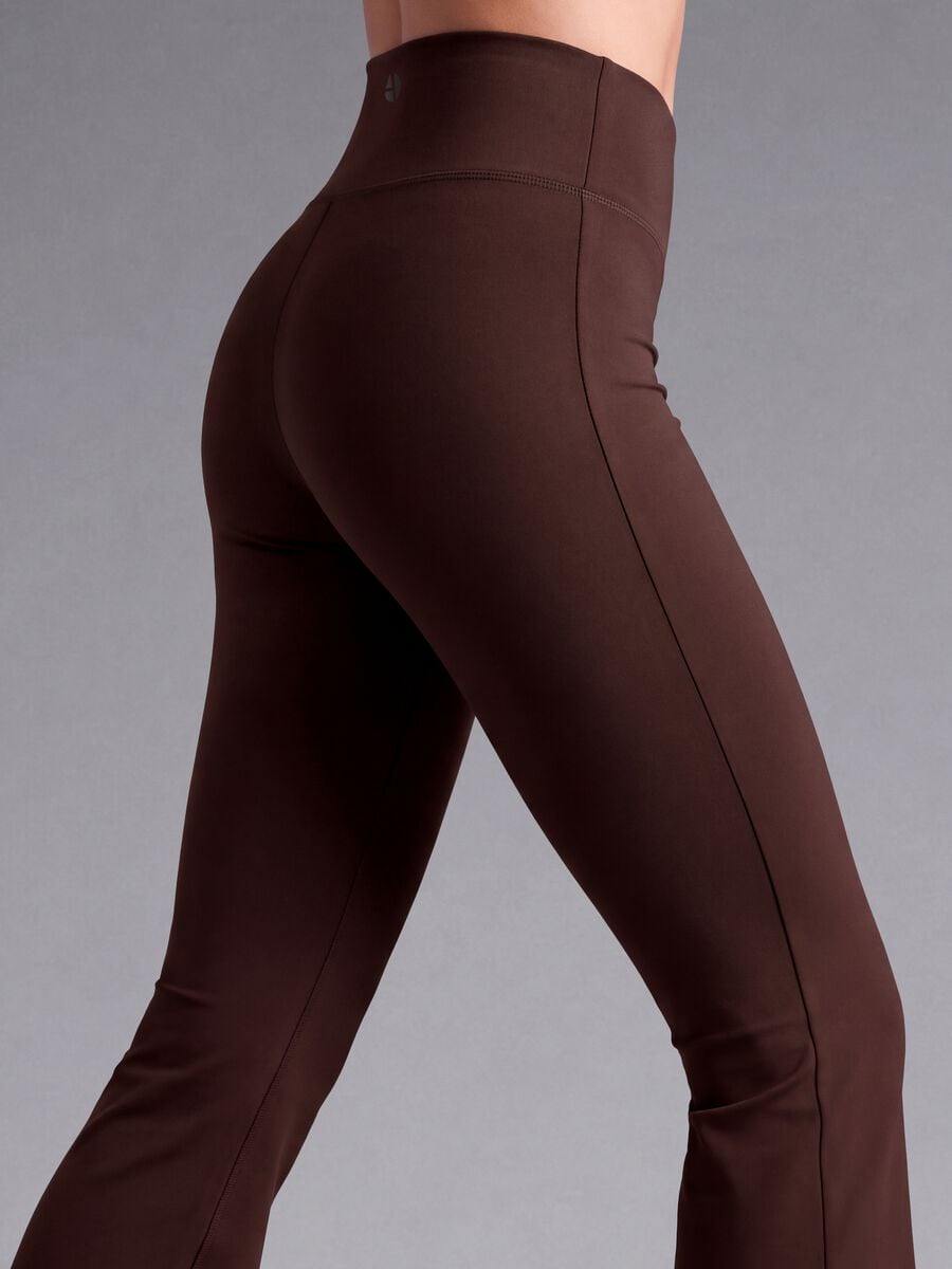 Leggings marroni flare in tessuto elasticizzato_3
