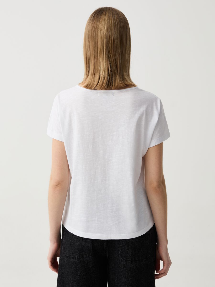 Cotton T-shirt with flowers embroidery_2