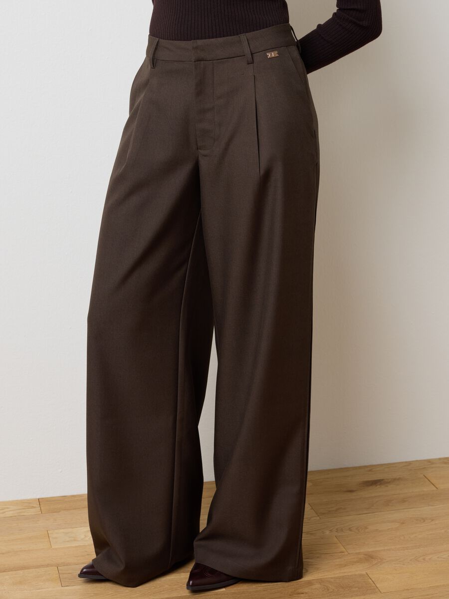 Pantaloni marroni wide leg_3