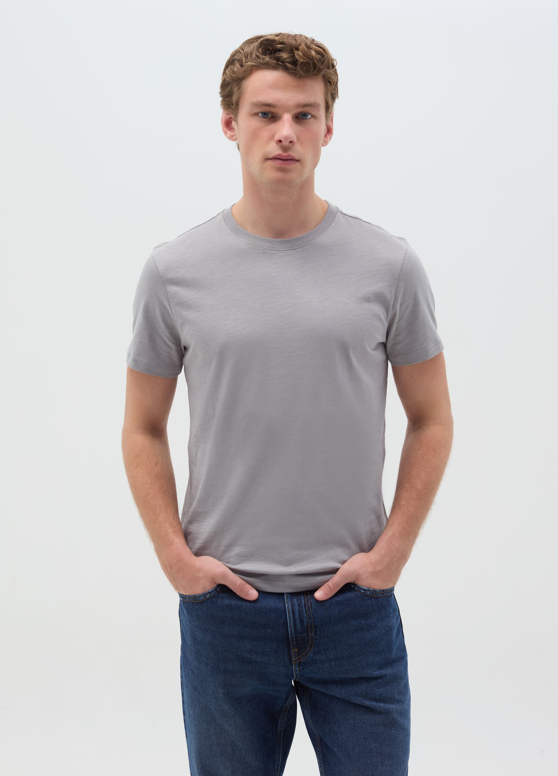 T-shirt in slub cotton with round neck
