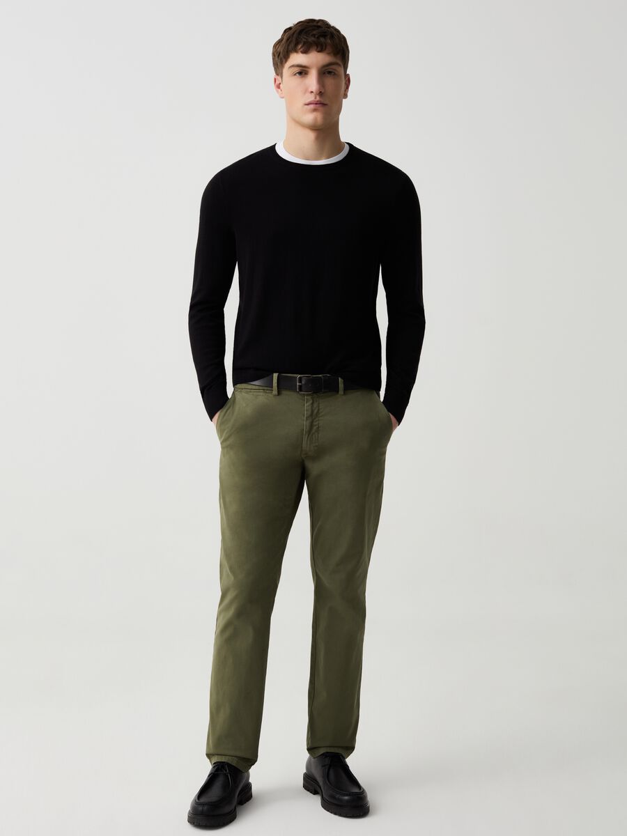 Regular-fit chino trousers_0