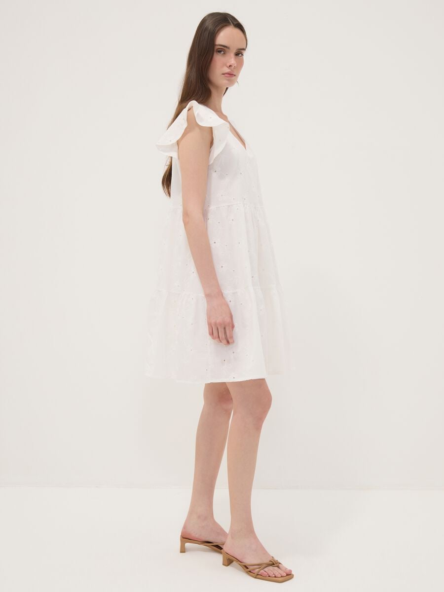 White pure cotton dress with broderie floral embroidery and V-neck_1