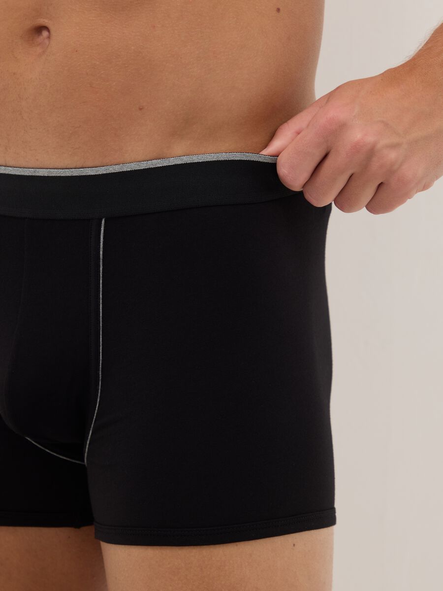 Twin pack regular fit black stretch cotton boxers_3