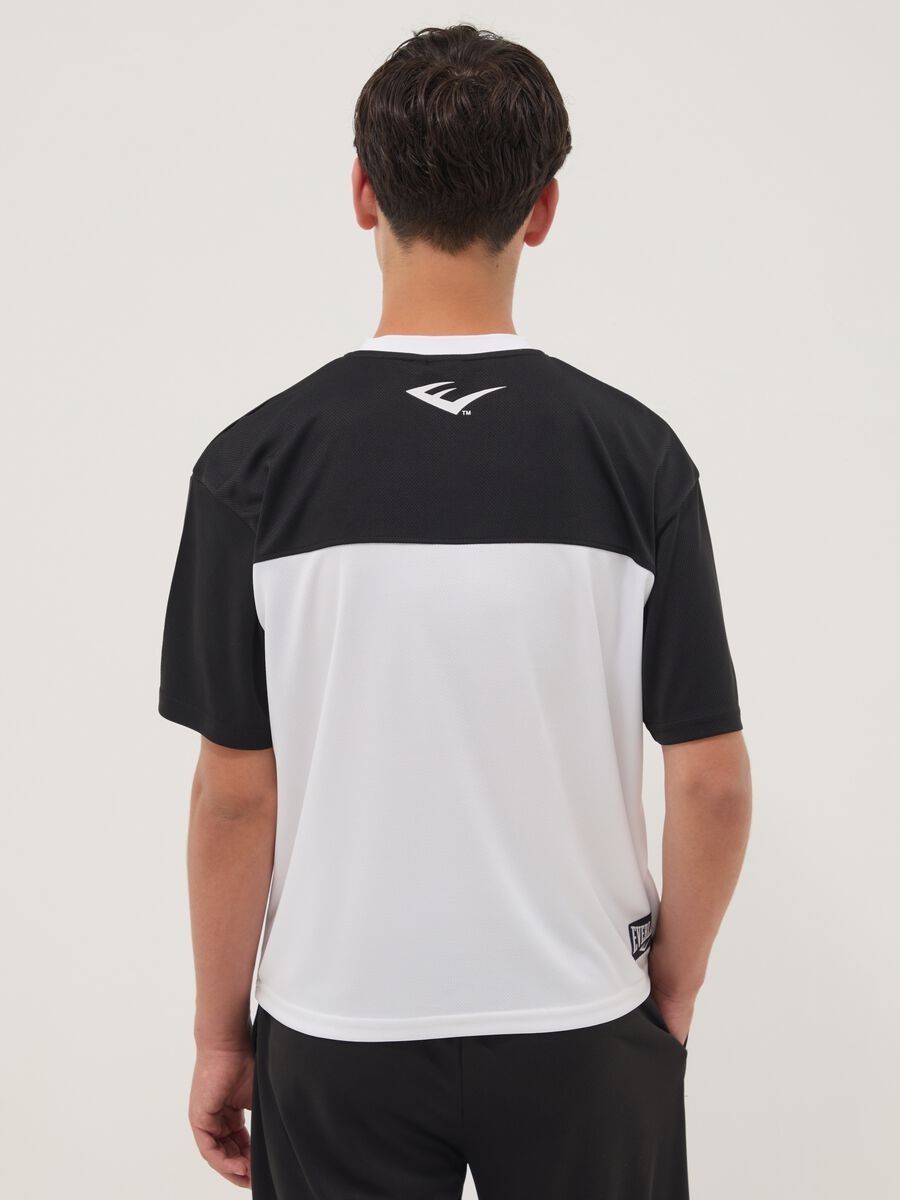 Black short-sleeve V-neck boys&rsquo; T-shirt, relaxed fit_1