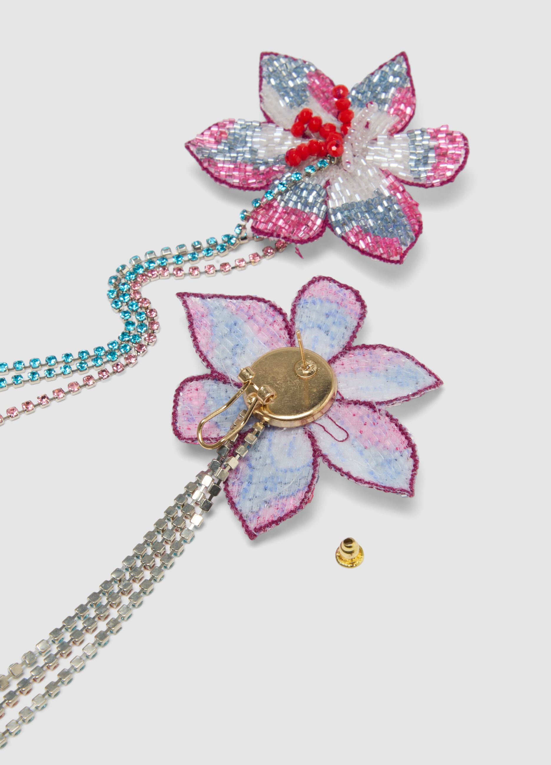 Flower-shaped multicolour beaded drop earrings