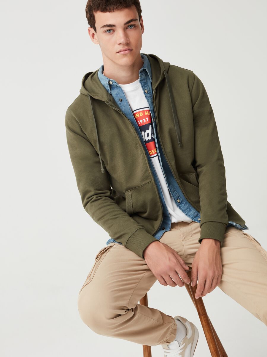 Full-zip in felpa con cappuccio_0