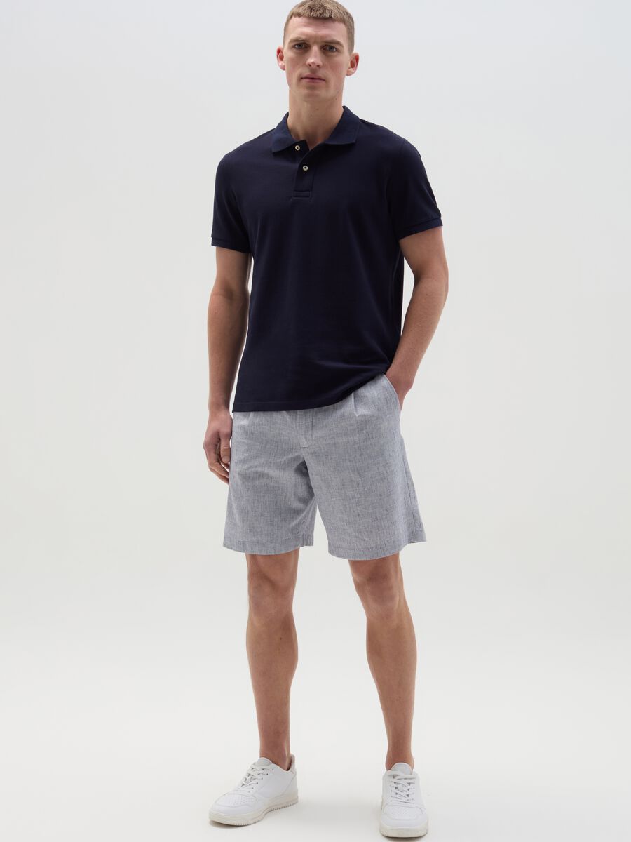 Chino Bermuda shorts with darts in cotton and linen_0