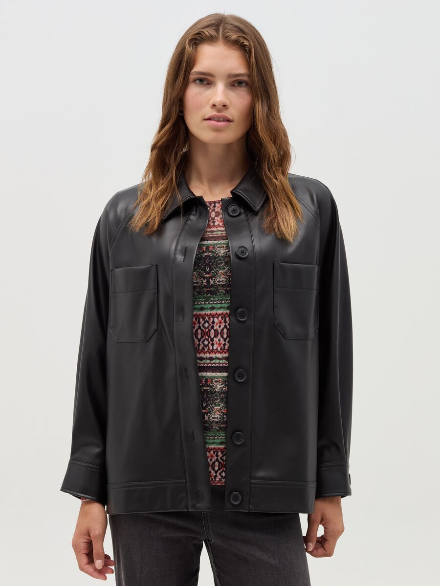 Glossy-effect maternity shacket_0