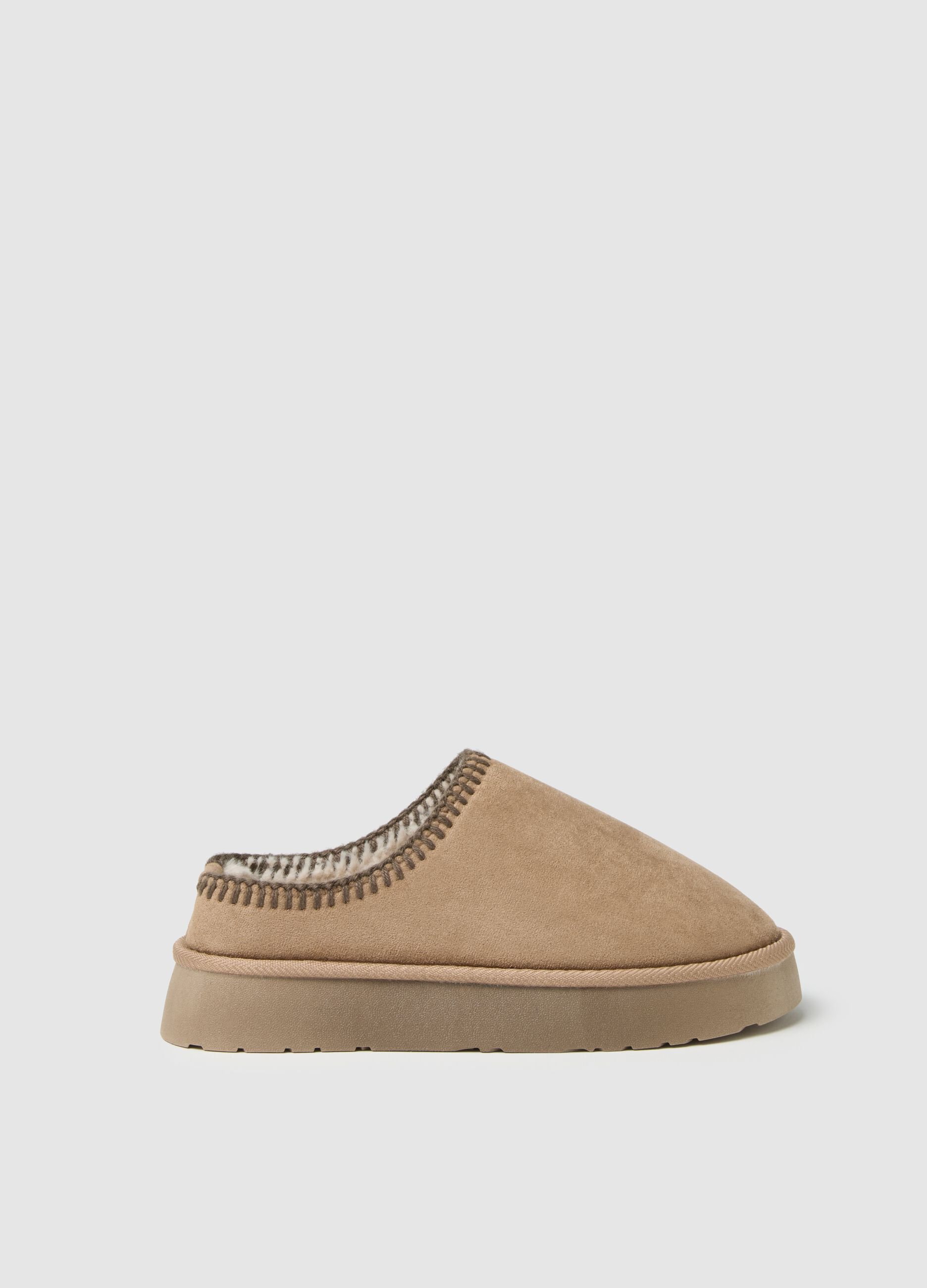 Beige-lined rain boots