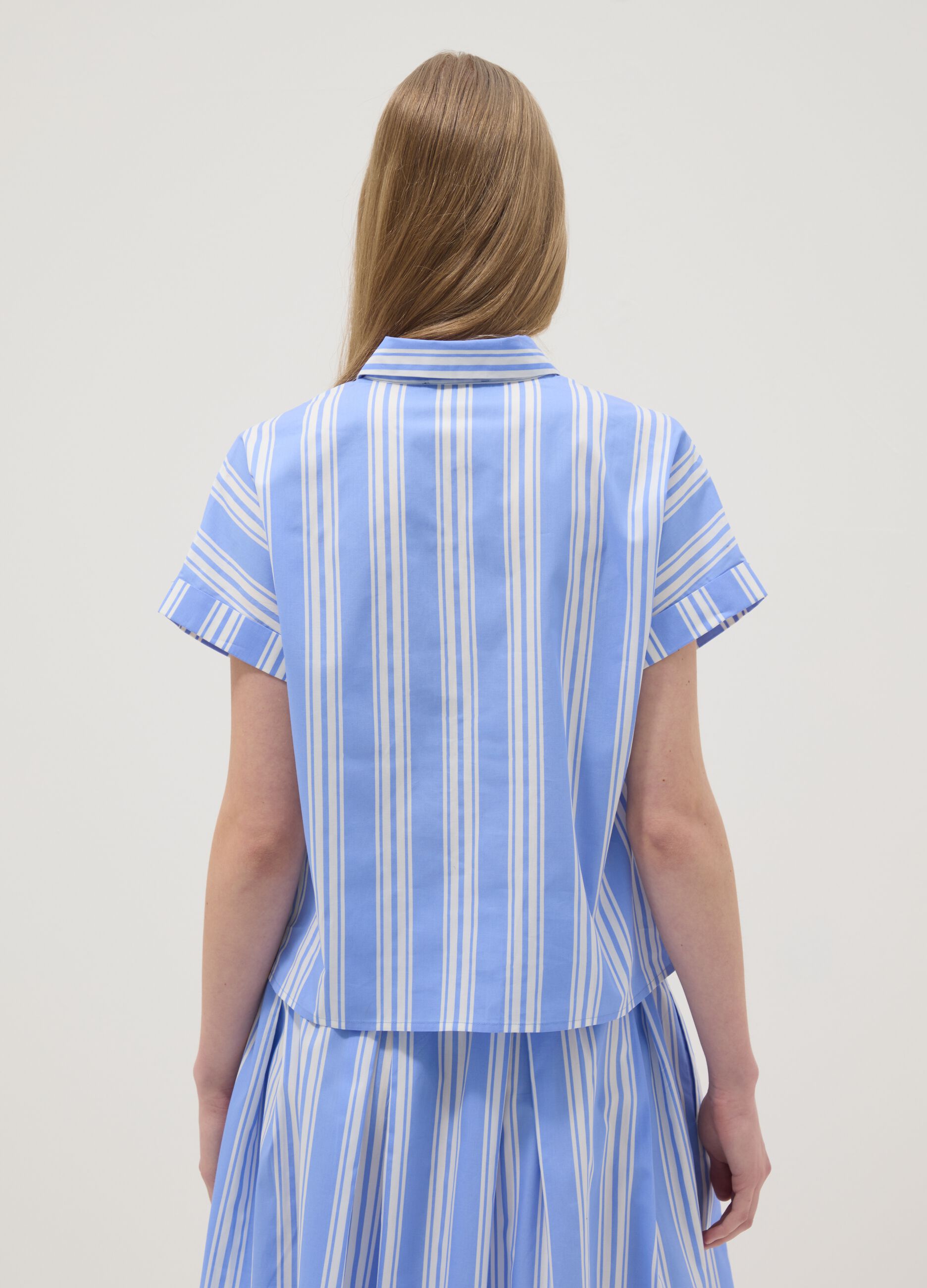 Camicia azzurra a righe in puro cotone