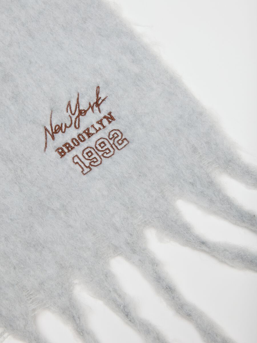 Grey Scarf in Soft Fabric_2