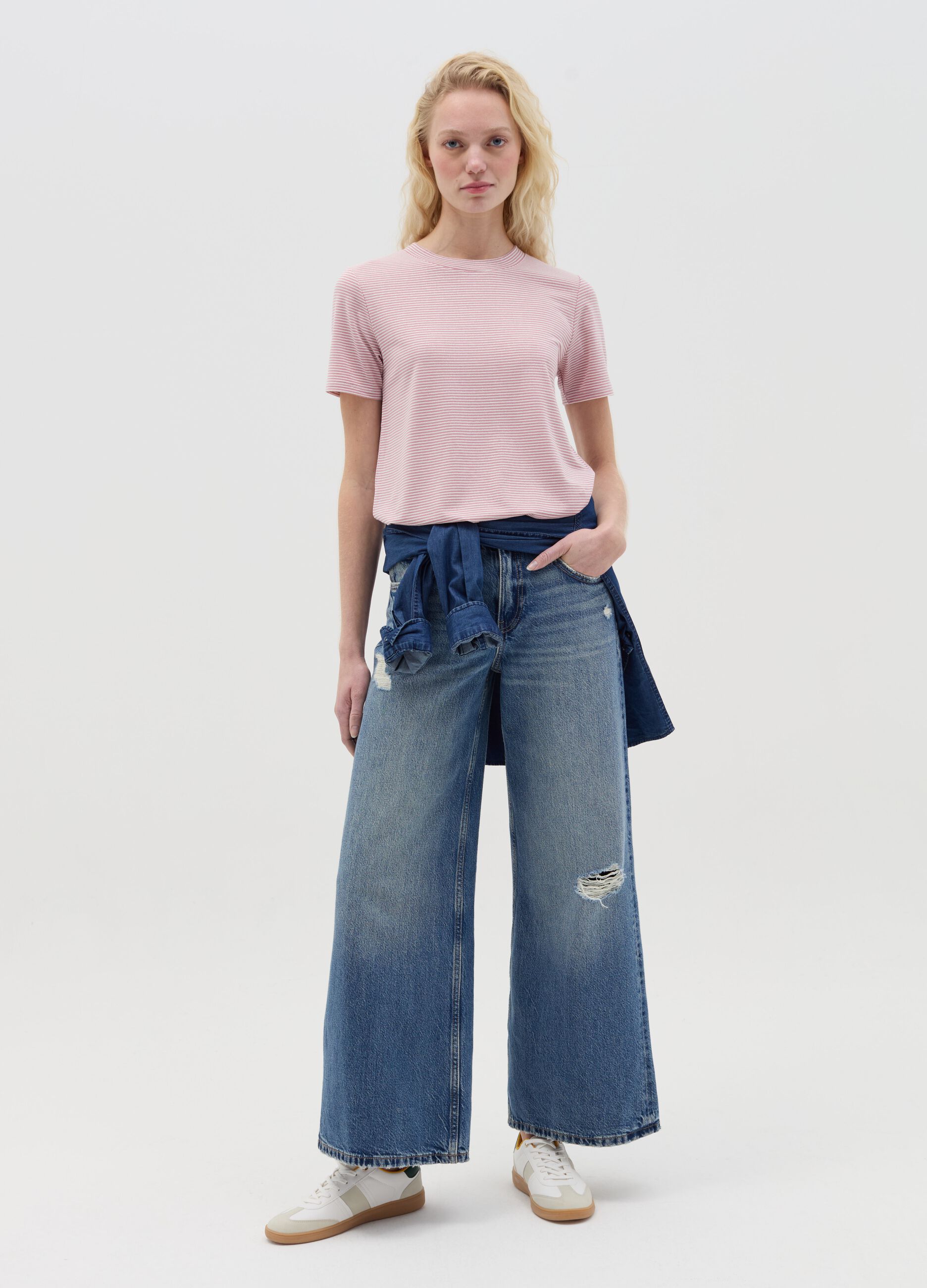 T-shirt with horizontal stripes and lurex