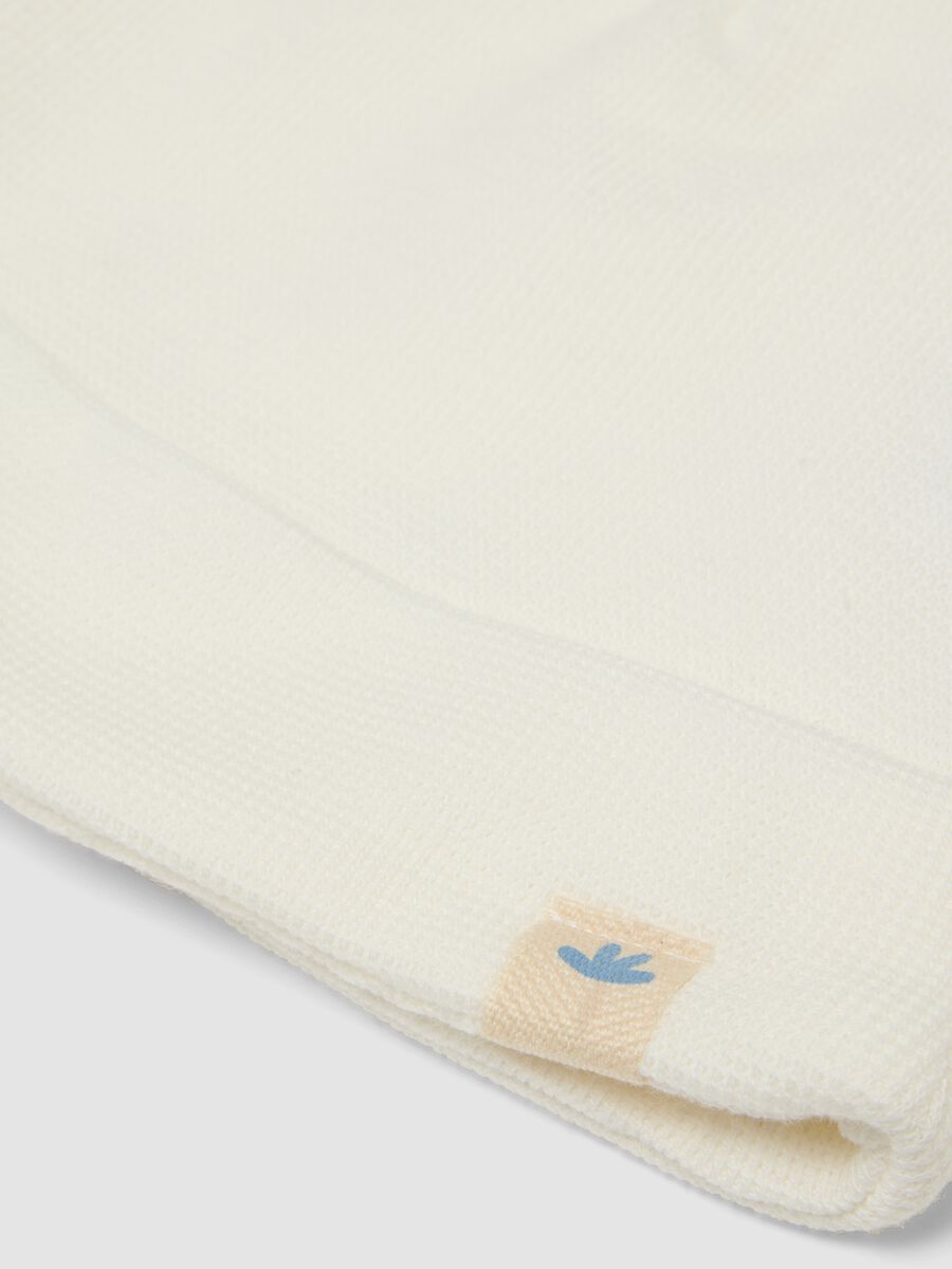 White hat in pure organic cotton jersey_1