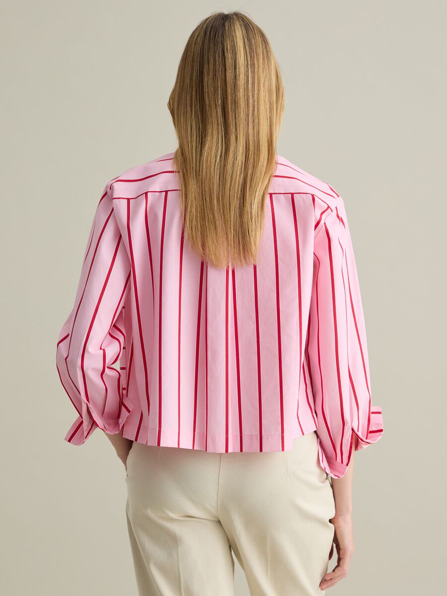 Pink boxy-fit shirt in poplin with striped pattern_2