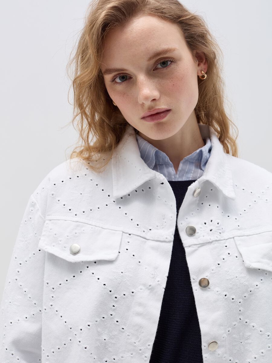 Short jacket with openwork and broderie anglaise details_2