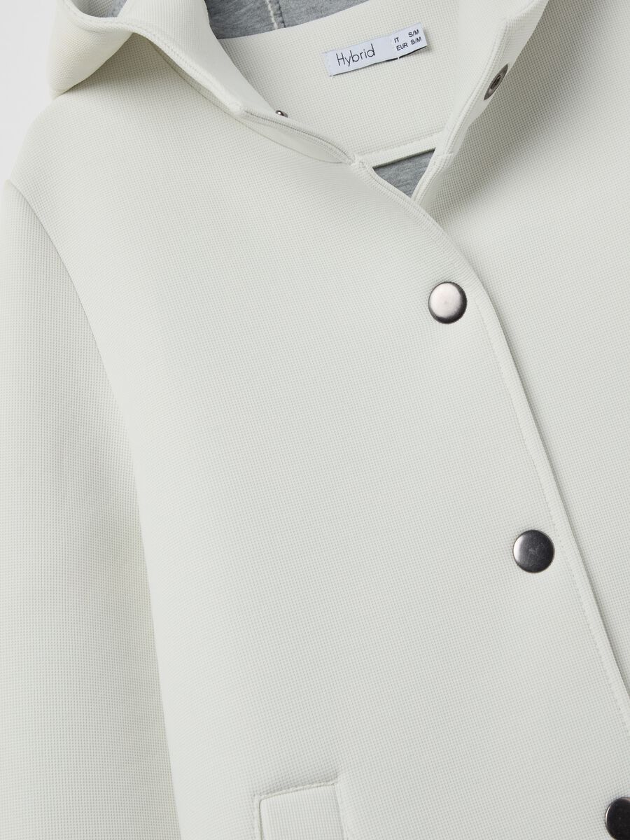 Hooded coat with buttons_5