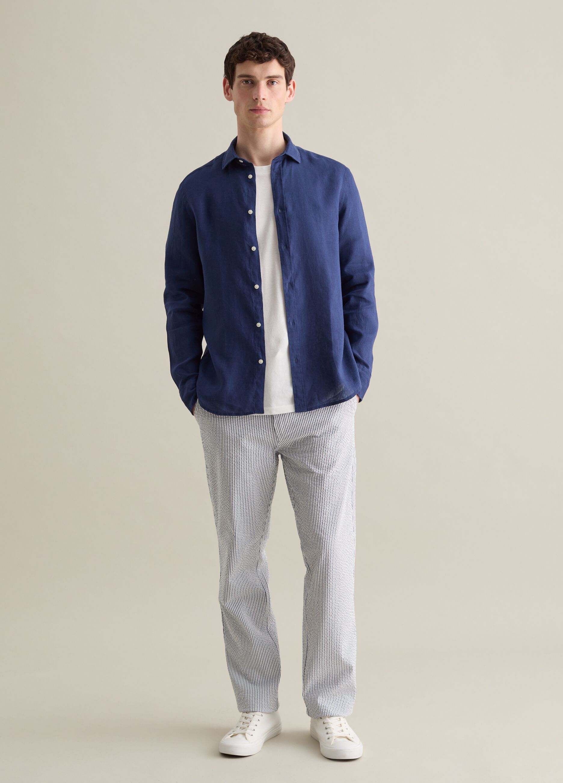 Camicia da uomo in puro lino blu regular fit con collo classico