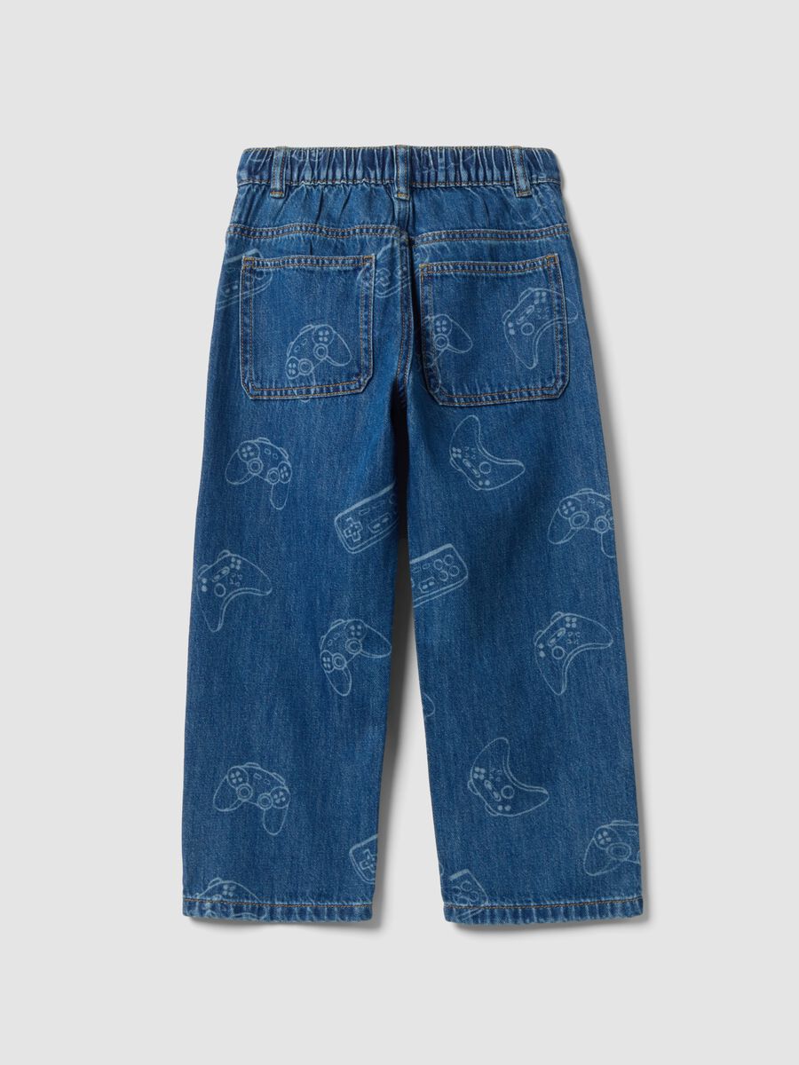 Jeans denim in misto cotone e viscosa con stampa gaming_1