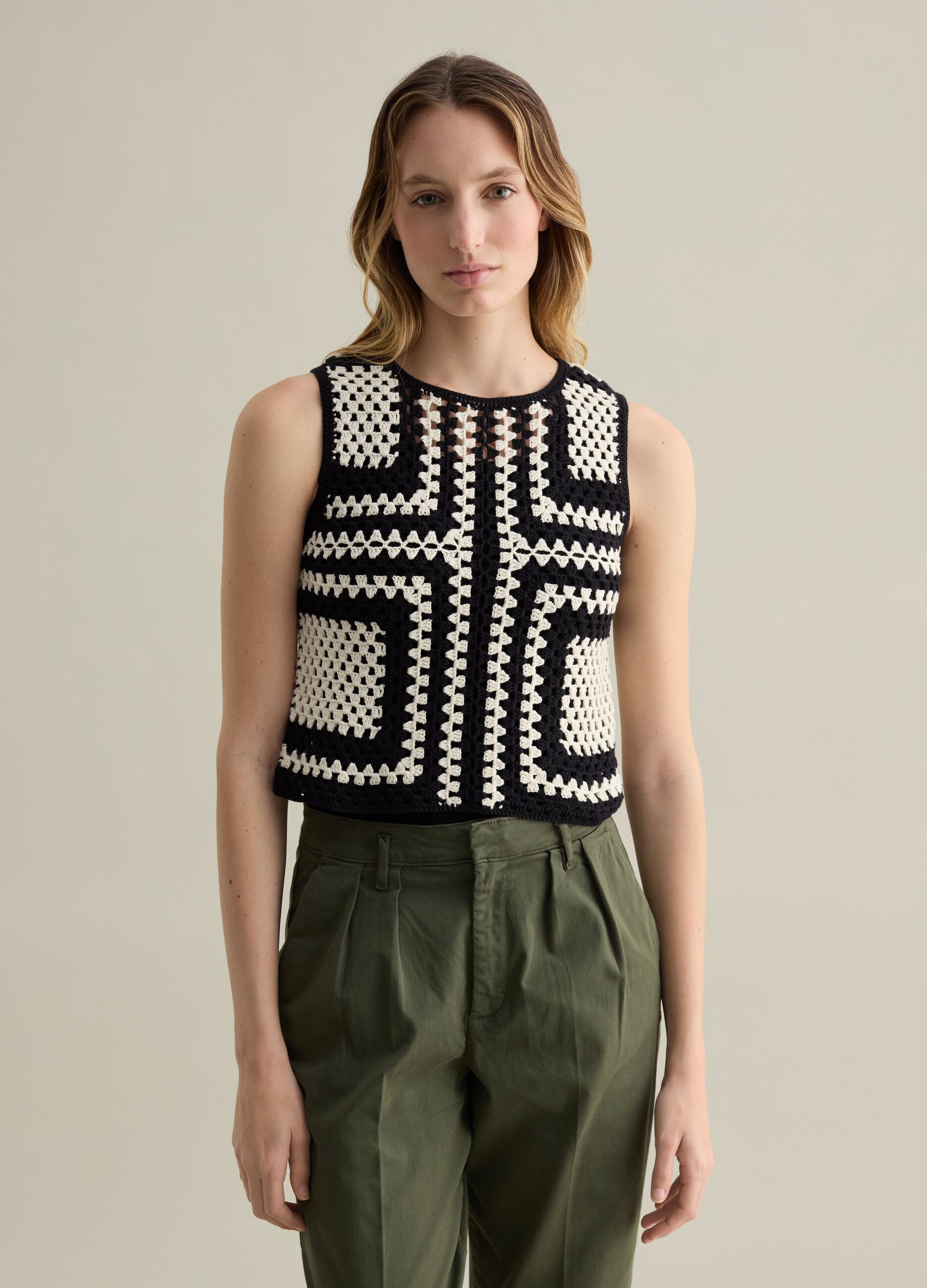 Two-tone crochet tank top