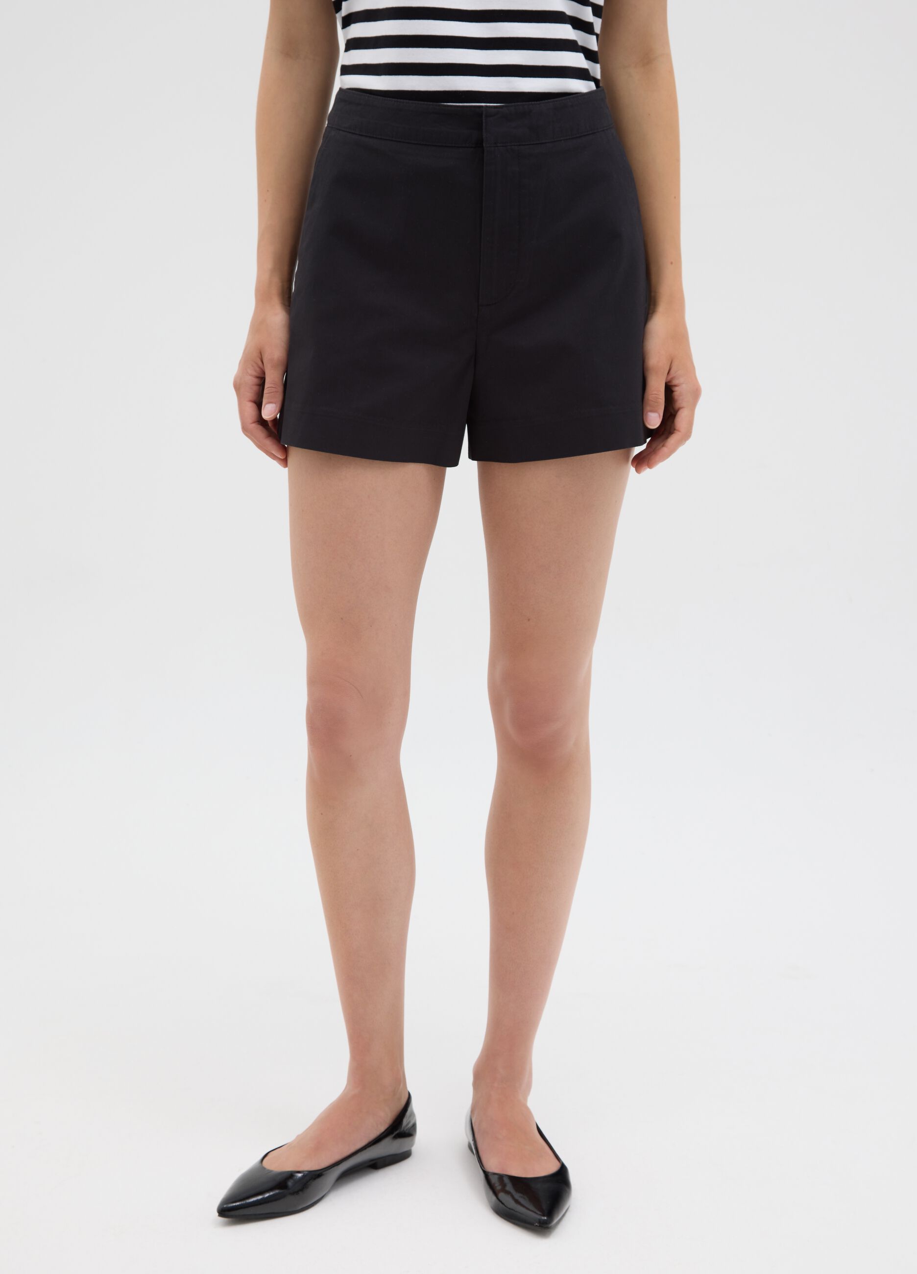 Women's Regular Fit Black Pure Cotton Shorts with Side Pockets