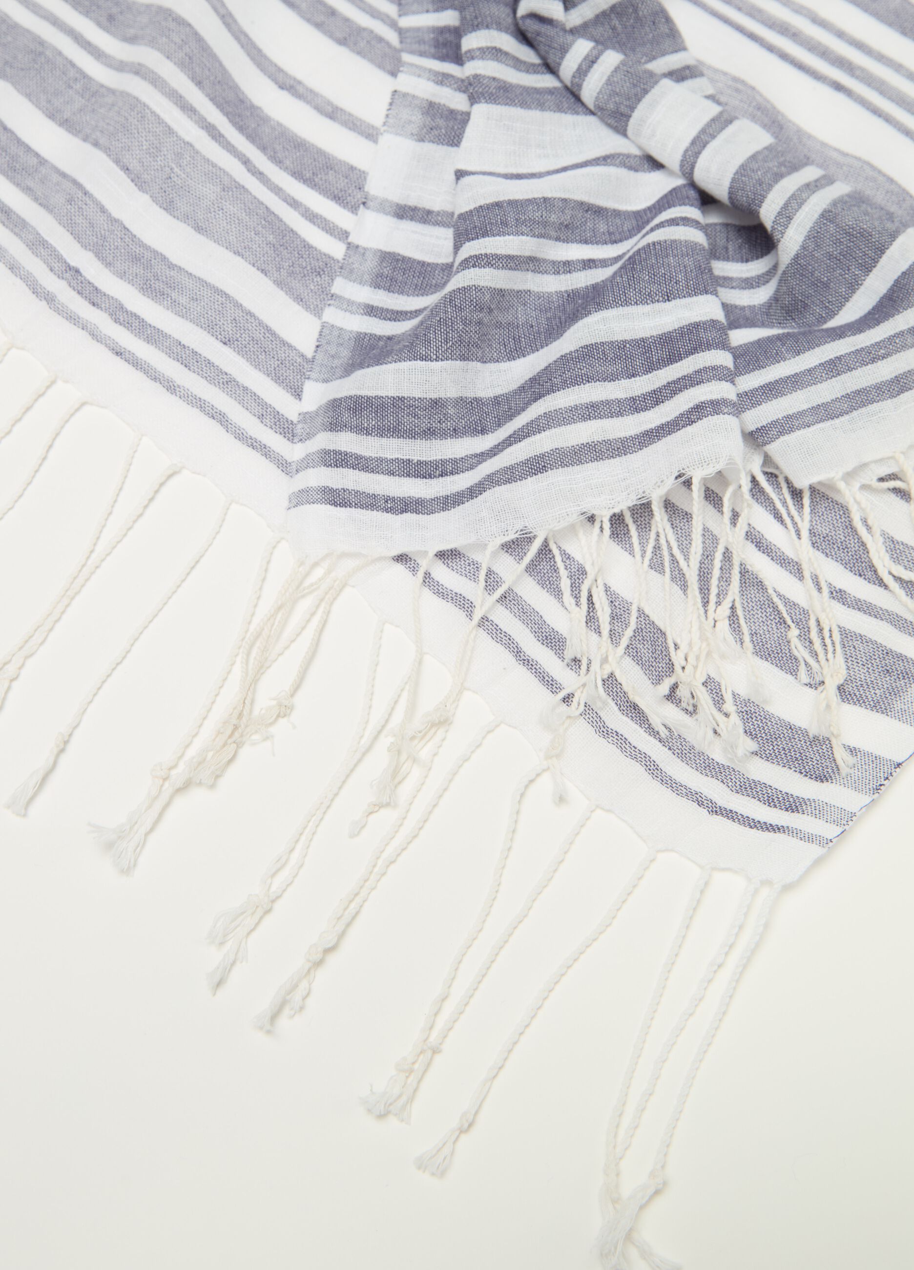 Pashmina a righe con frange sottili