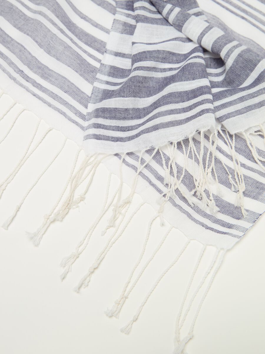 Striped pashmina with thin fringes_2