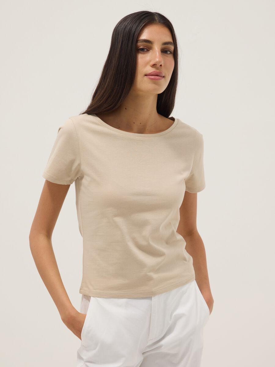 T-shirt beige a maniche corte in puro cotone_2