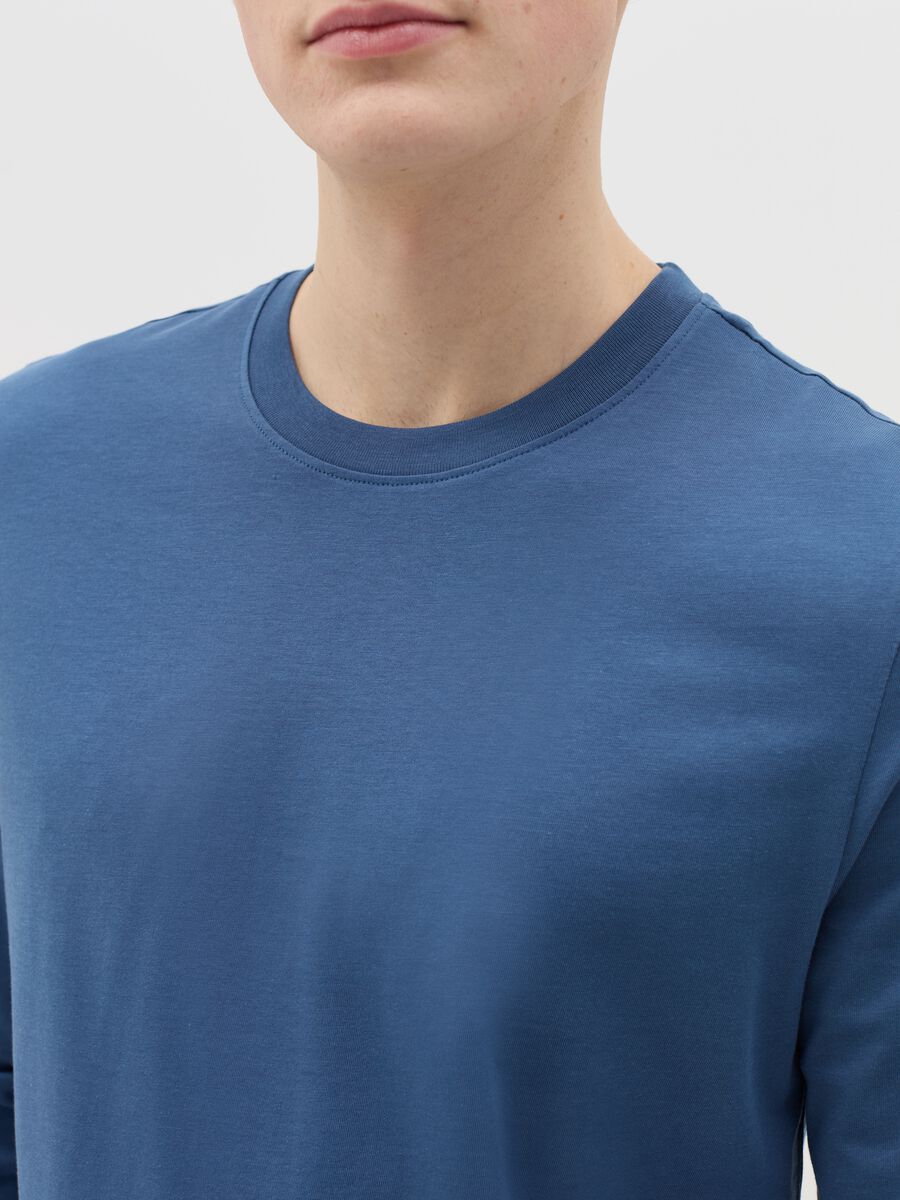 T-shirt with round neck and long sleeves in cotton_2