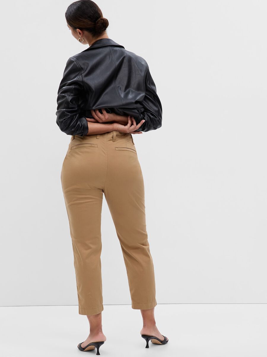 Pantaloni chino slim fit vita media_4