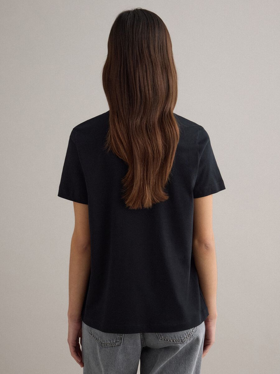 Black pure cotton crew neck t-shirt in regular fit_3