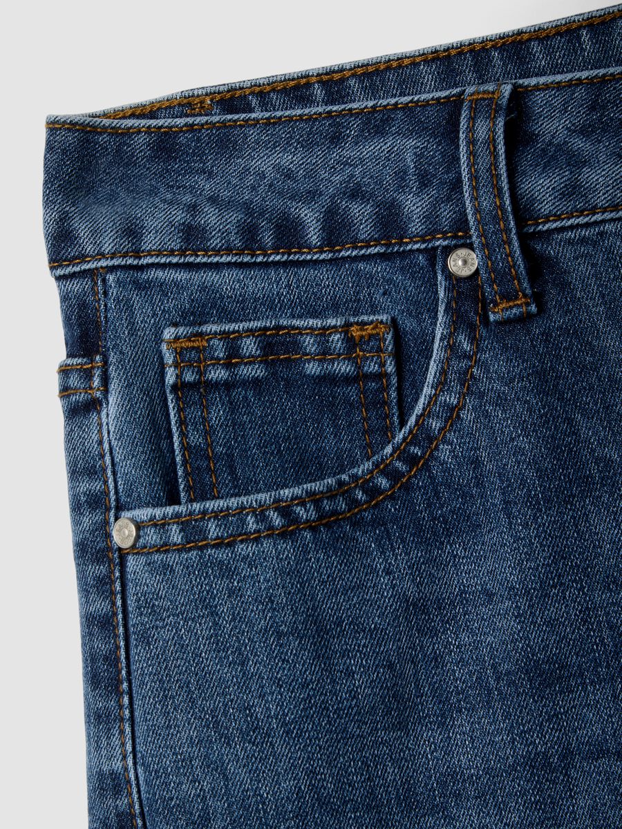 Blue regular fit cotton blend denim trousers_5