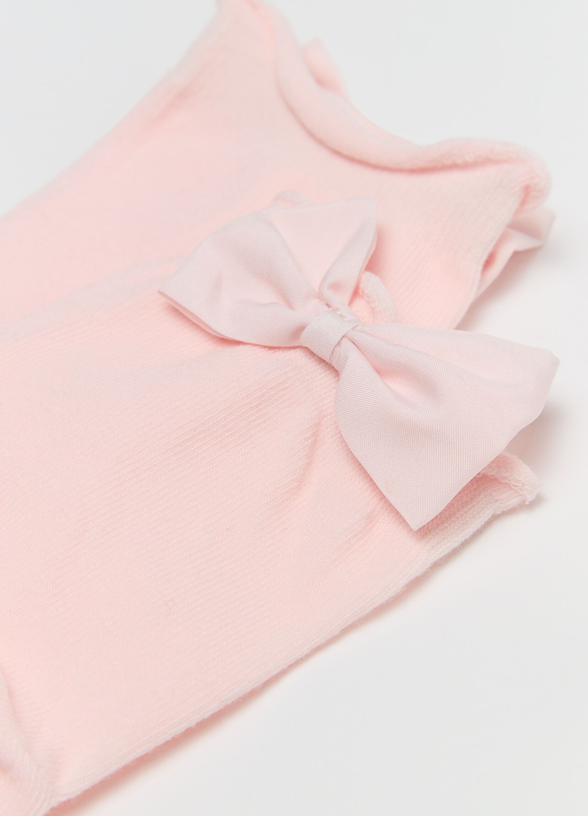 Stretch socks with bow