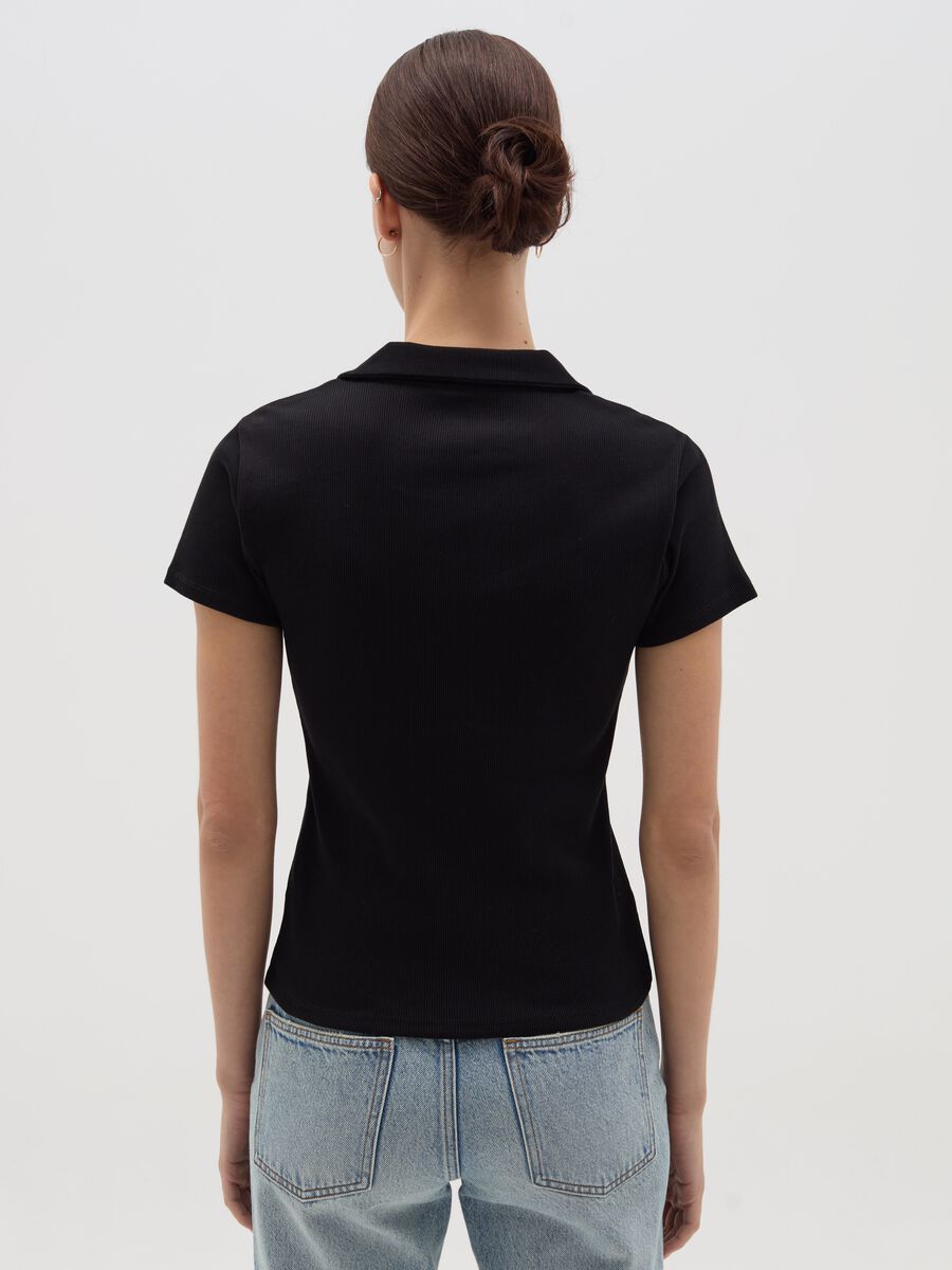 T-shirt with polo neck_3
