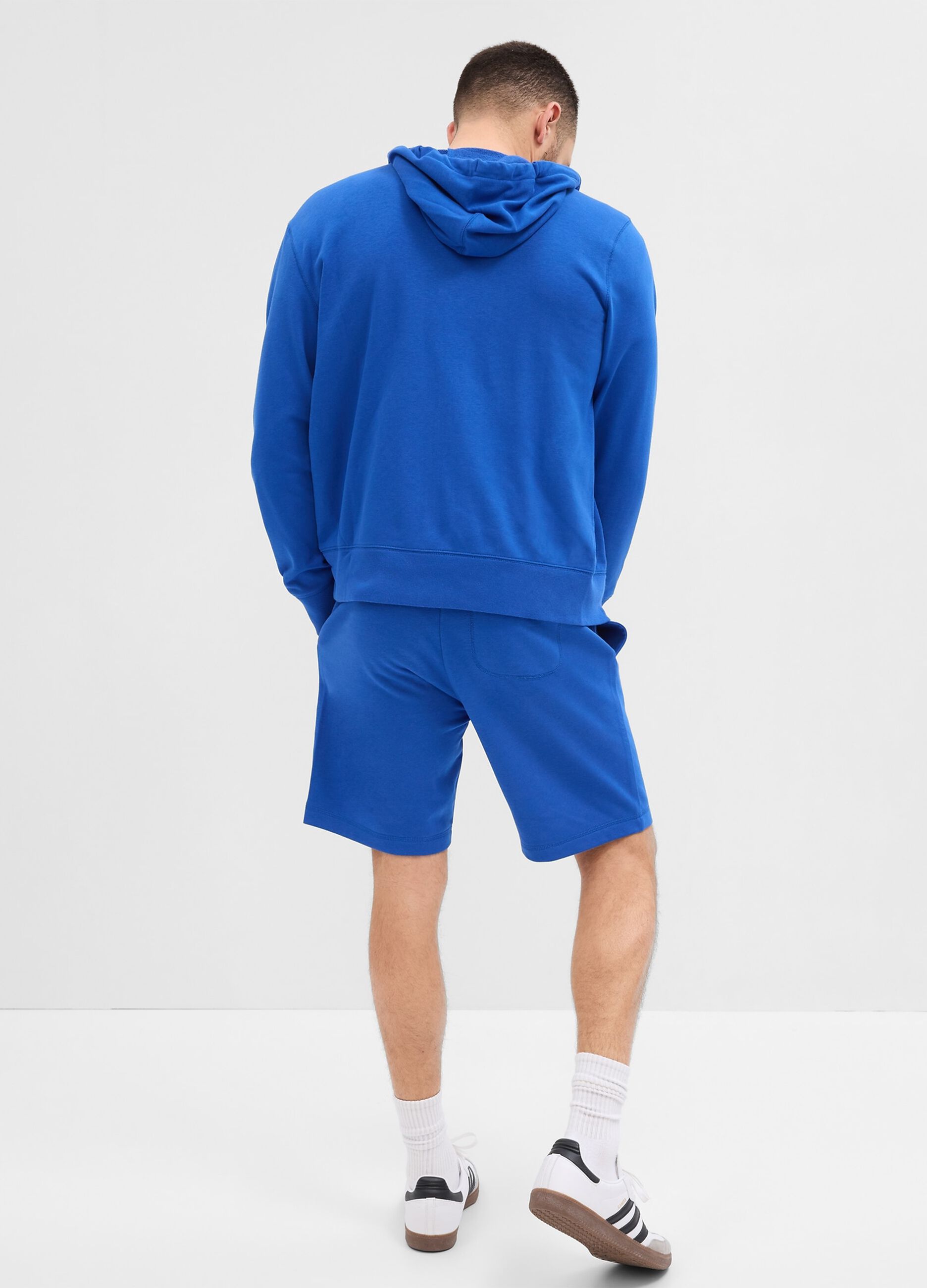 Full-zip sweatshirt with hood and logo patch