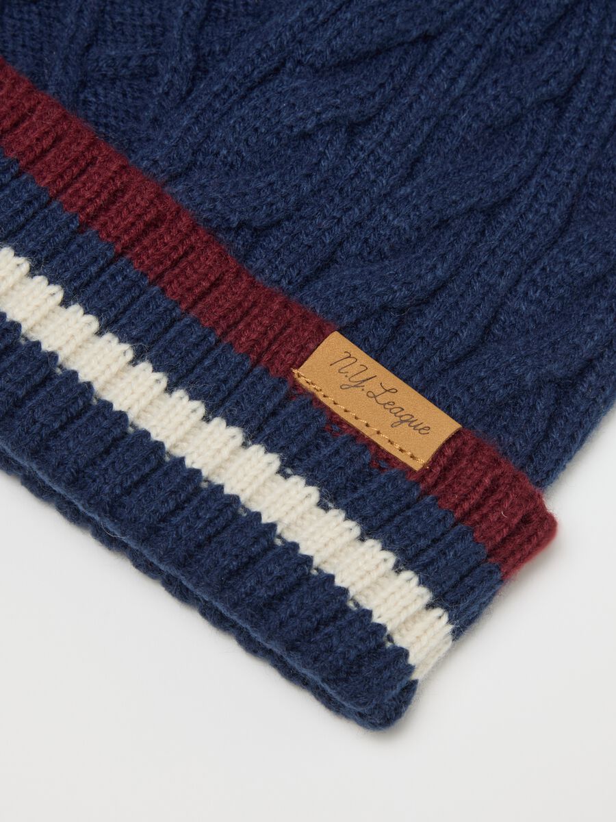 Heavy blue knitted hat with pompom_1
