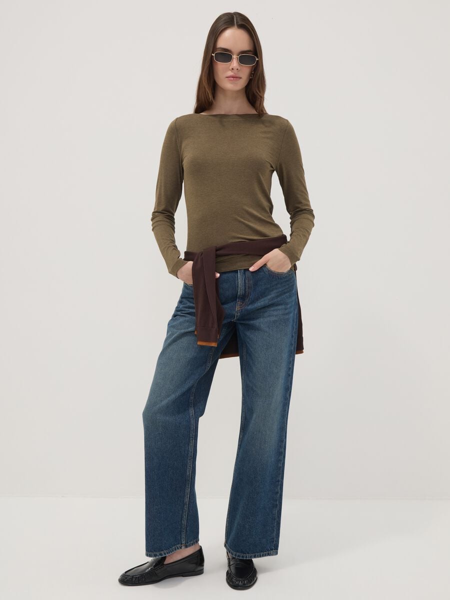 T-shirt verde in viscosa elasticizzata slim fit_2