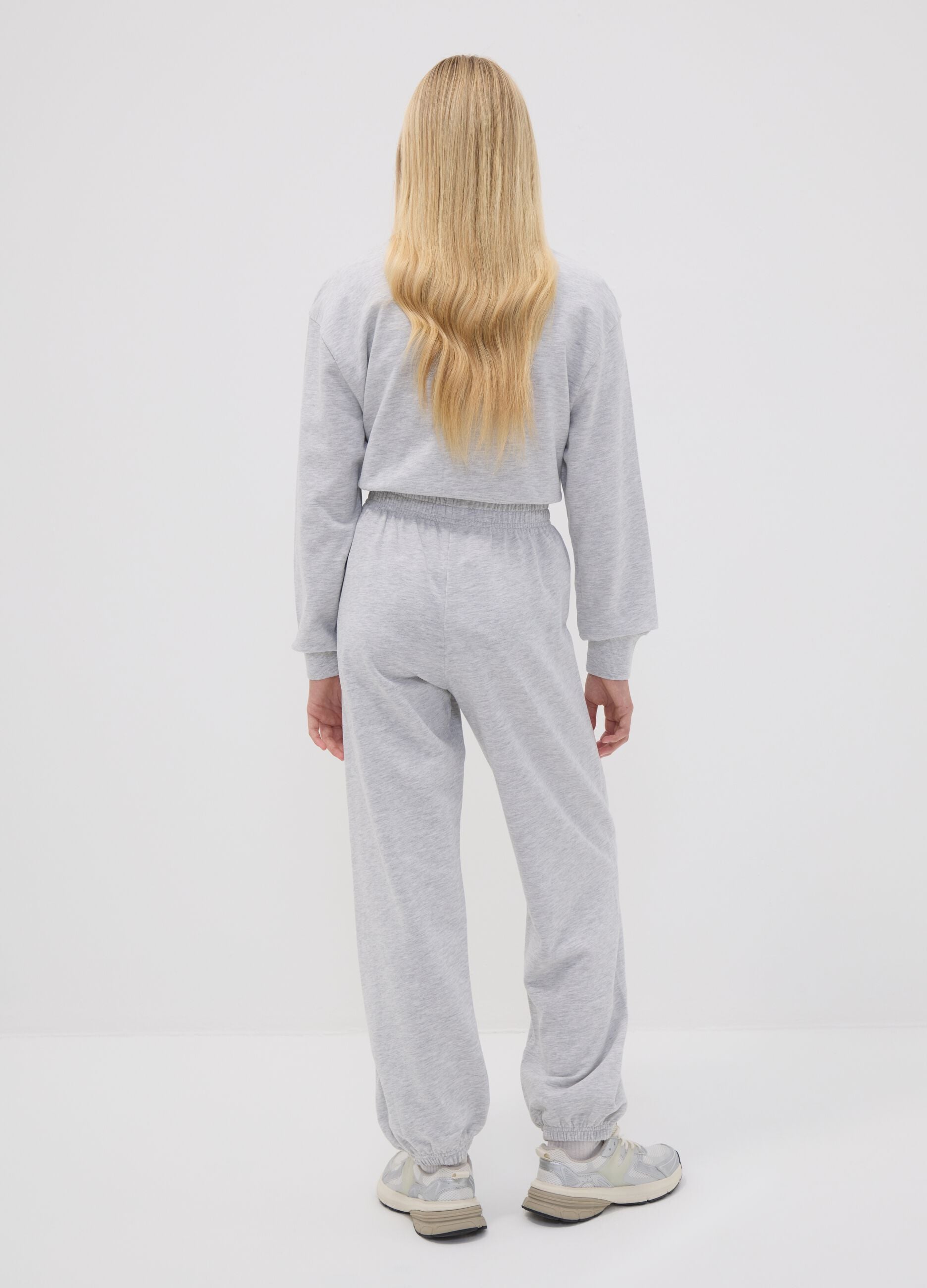 Grey jogger trousers in organic cotton and viscose blend for girls
