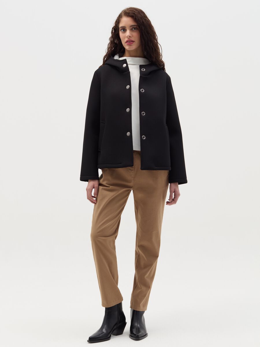 Short jacket with hood and buttons_2