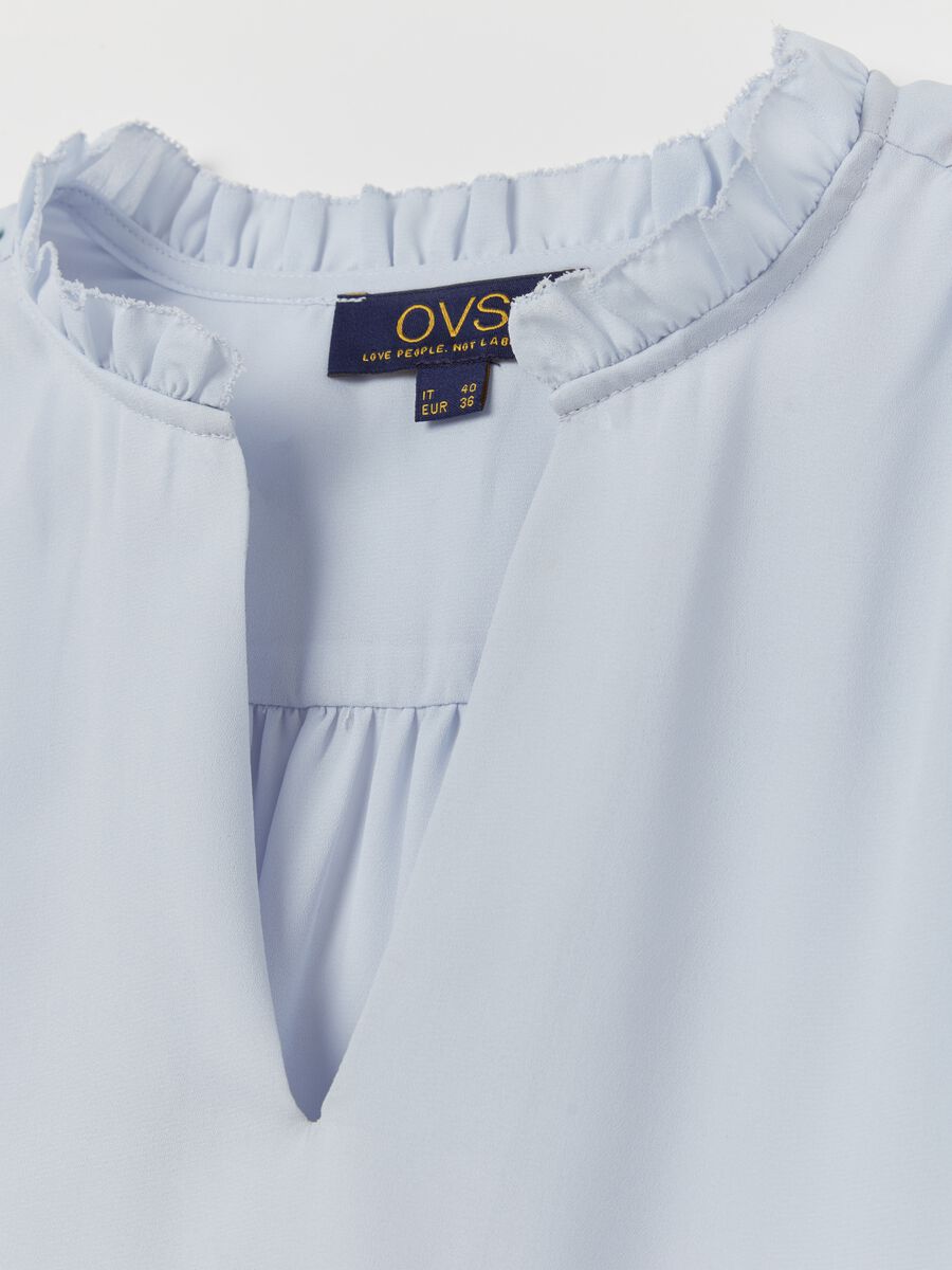 Blusa semitrasparente con rouche_5