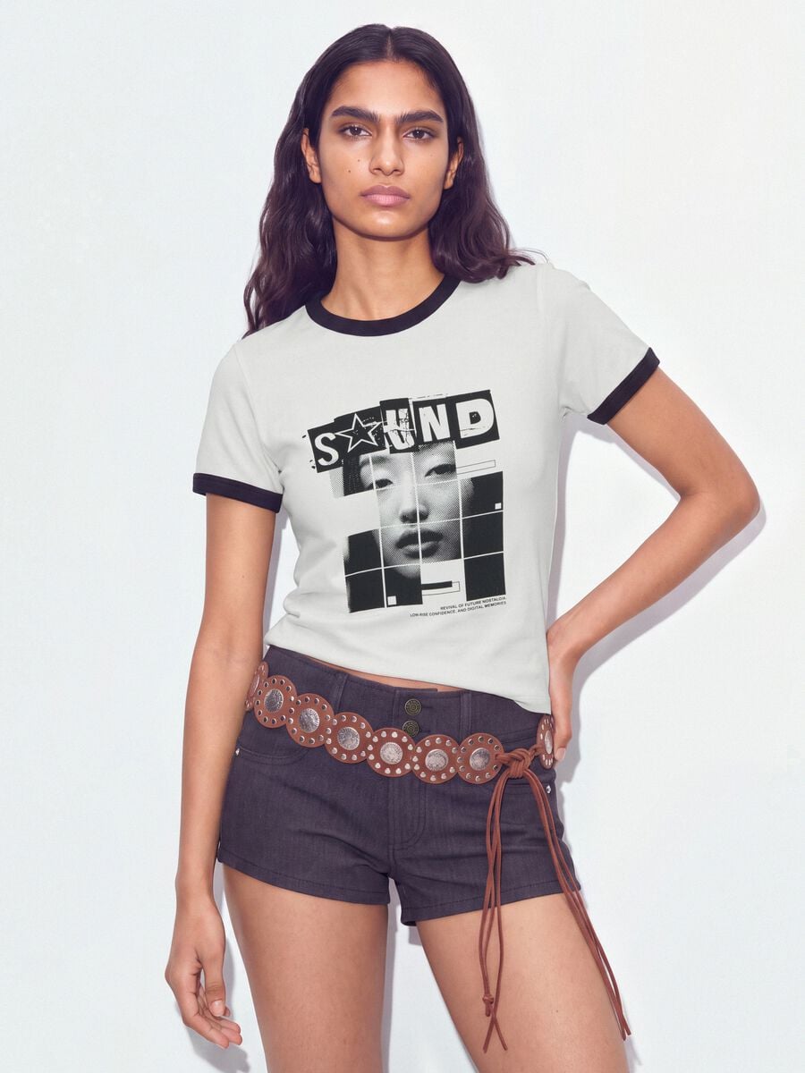 White cotton T-shirt with front graphic print and contrast trims_0
