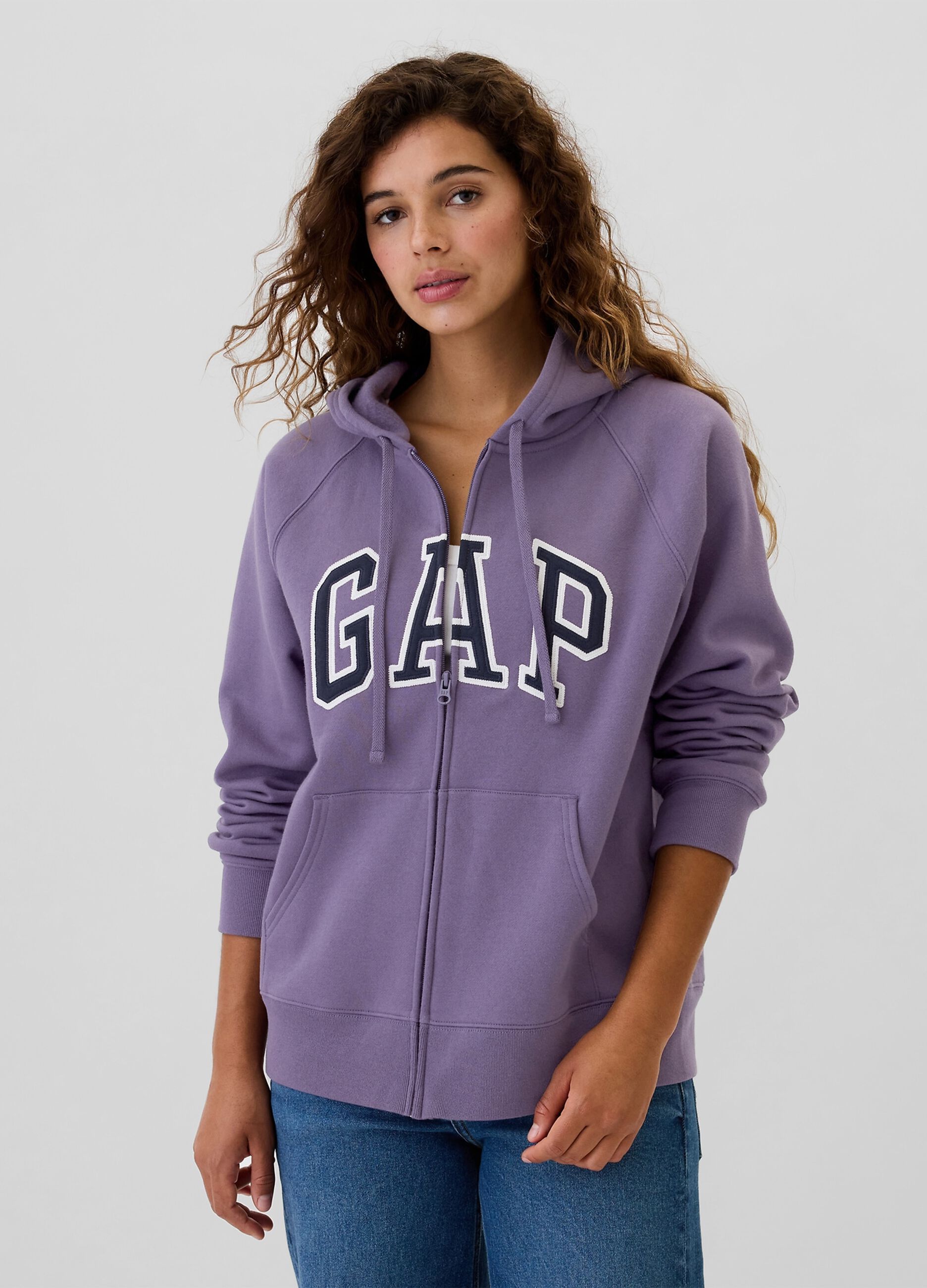 Sweatshirt with hood and logo embroidery