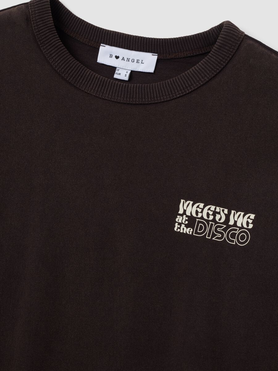 T-shirt grigia in puro cotone over fit con scritta sul petto_6