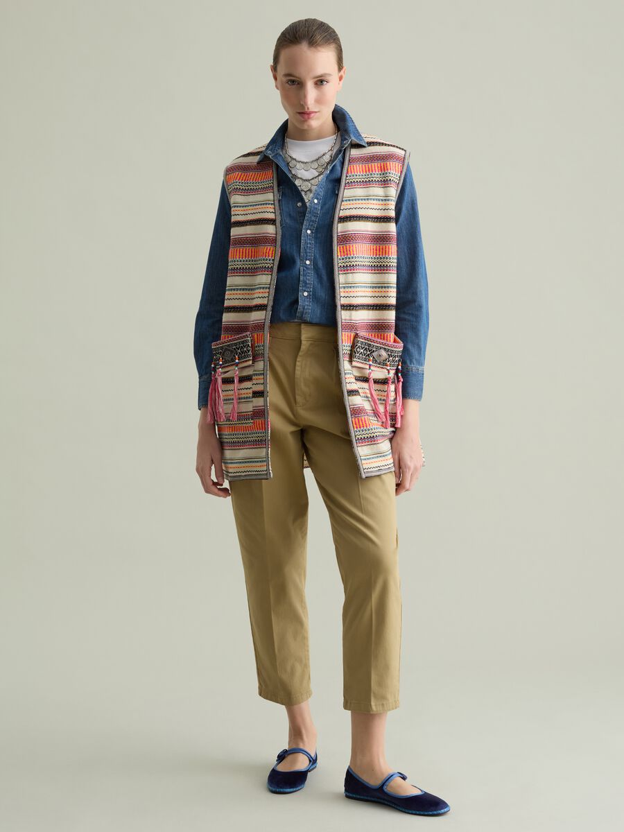 Long open gilet with ethnic pattern_1