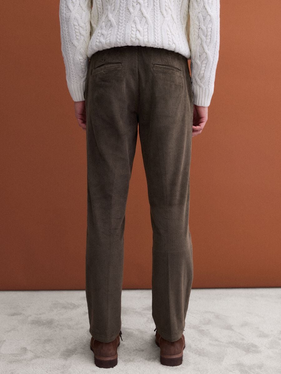 Green regular-fit ribbed stretch-cotton chinos_3