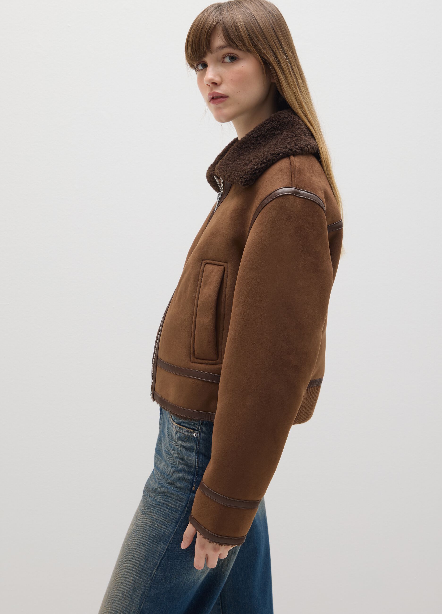 Brown jacket with zip in stretch fabric